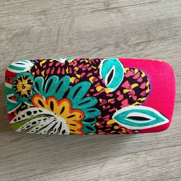 Vera Bradley Rumba Pattern Hard Sunglasses Case - Picture 2 of 10